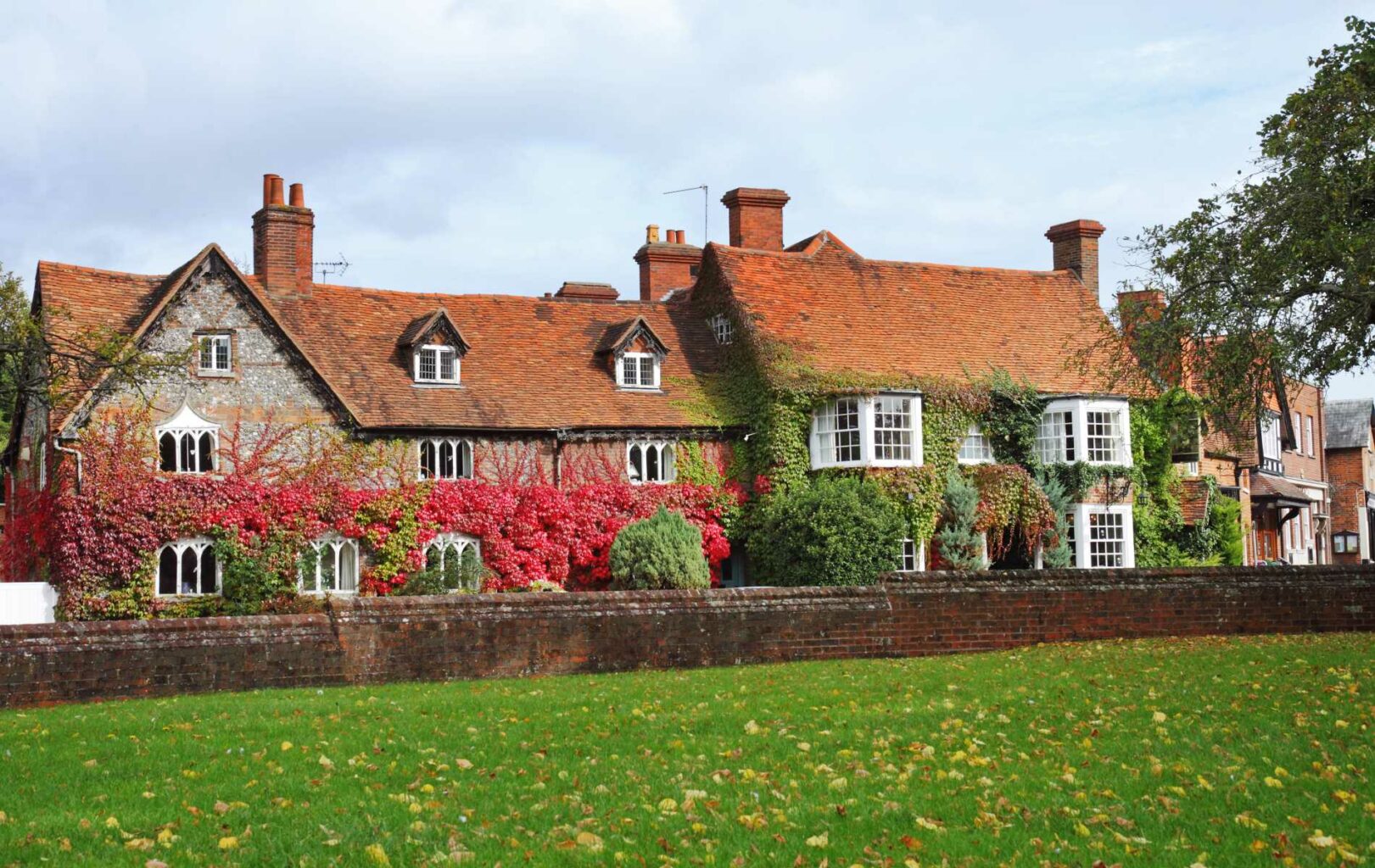 Types of houses for sale near Cambridge