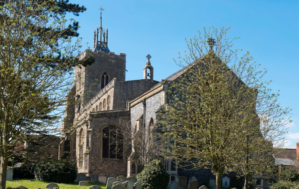 Living in Diss, the town, the Mere and St Marys Church